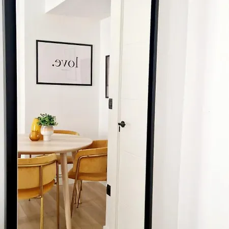 I Cruces Metro Bec Апартаменты *